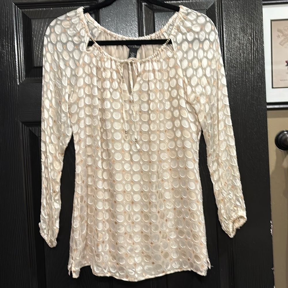 White House Black Market long sleeve cream colored blouse